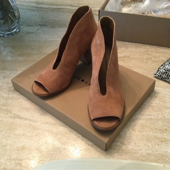 Lucky Brand Shoes - Lucky Brand suede booties